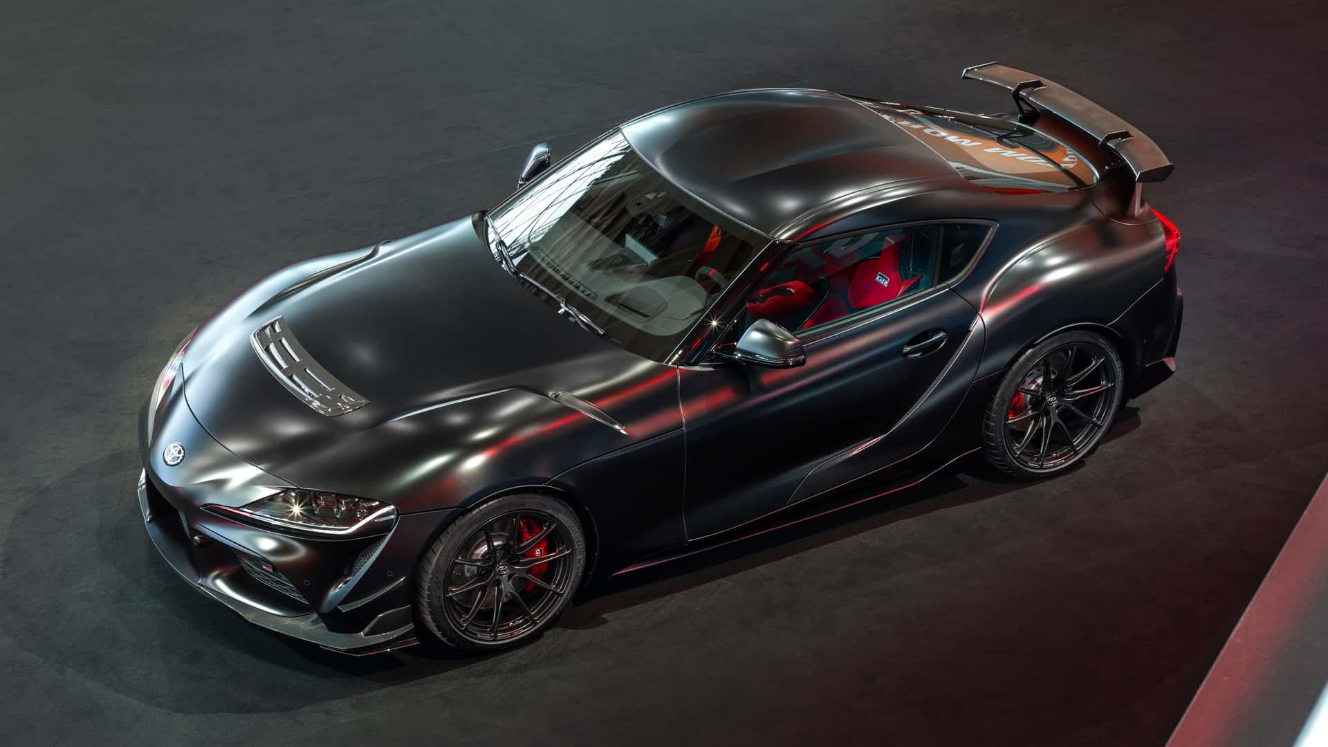 Toyota Supra Final Edition вид спереду