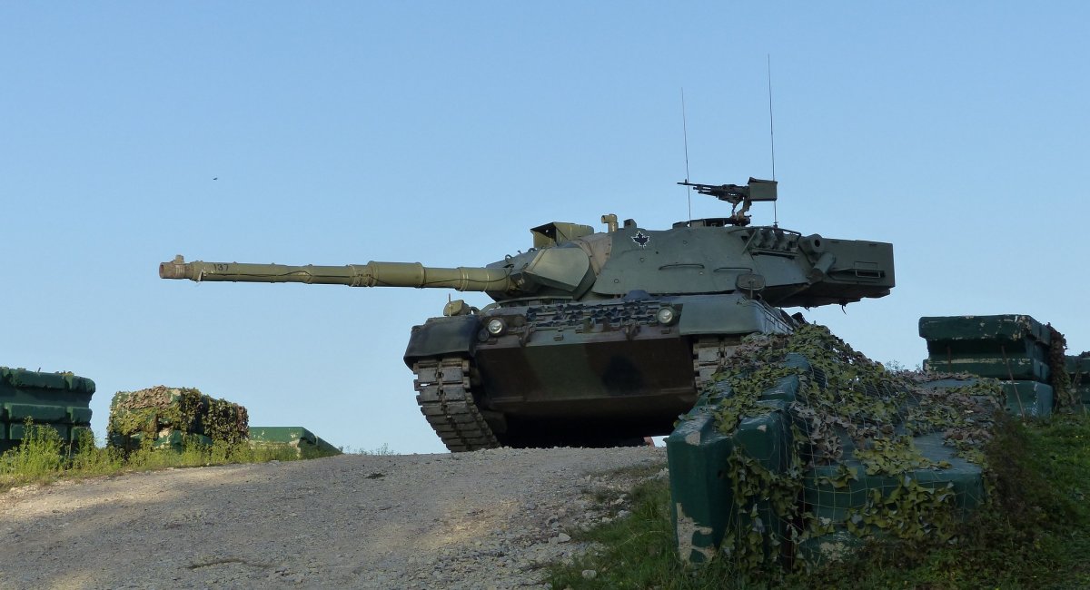 Leopard 1A5. Ілюстрація: Ian Tong