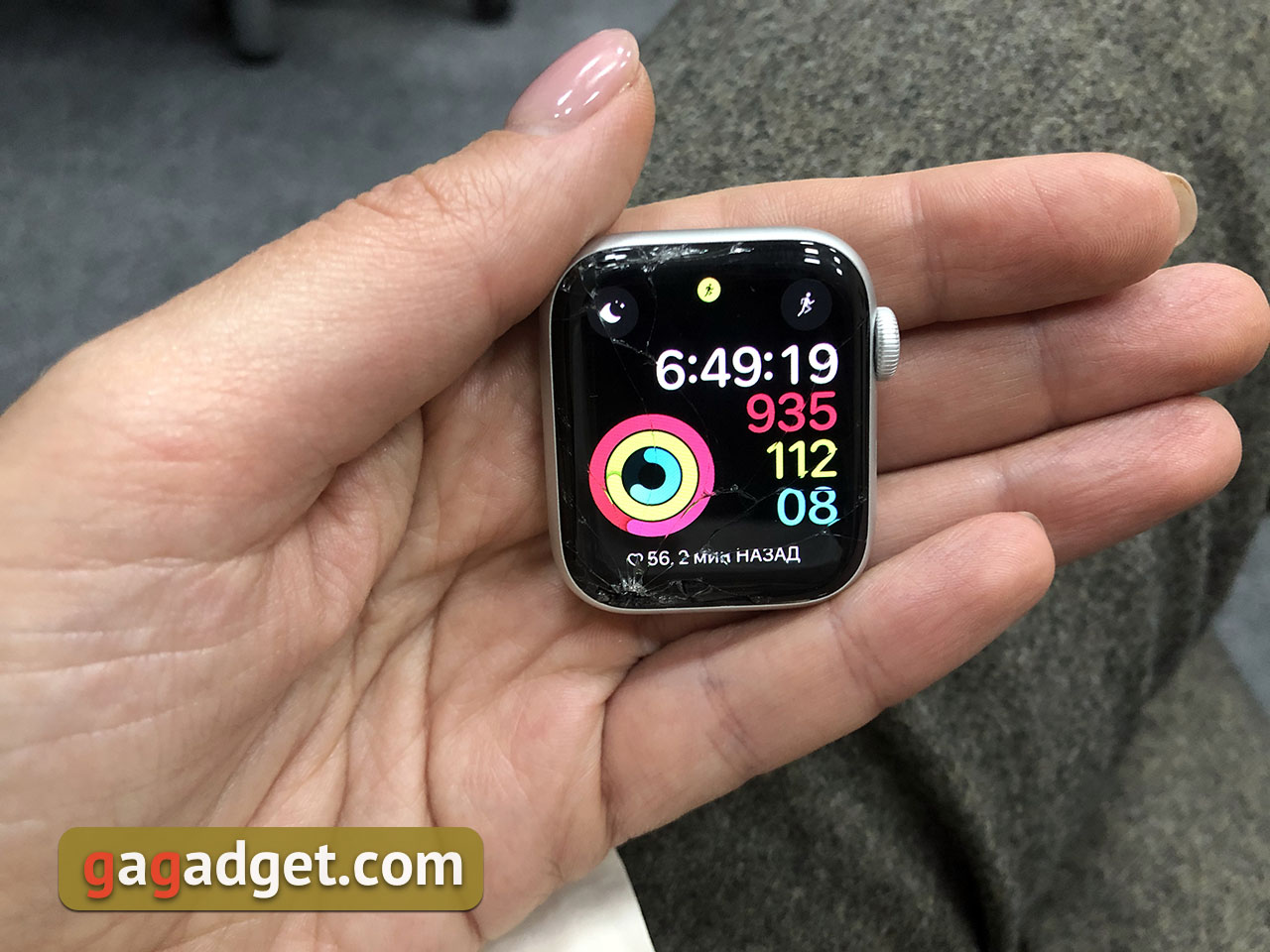 Огляд Apple Watch 5: смарт-годинник за ціною зорельота-10 Огляд Apple Watch 5: смарт-годинник за ціною зорельота-10