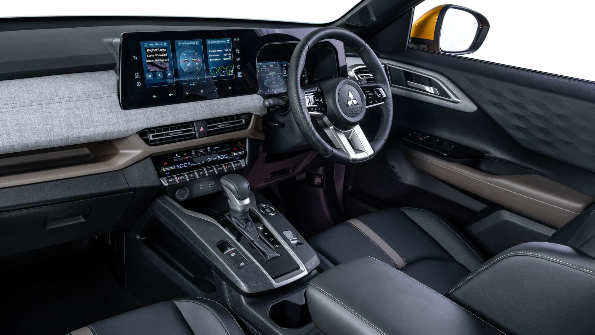 2025 Mitsubishi Outlander Sport - вид ззаду