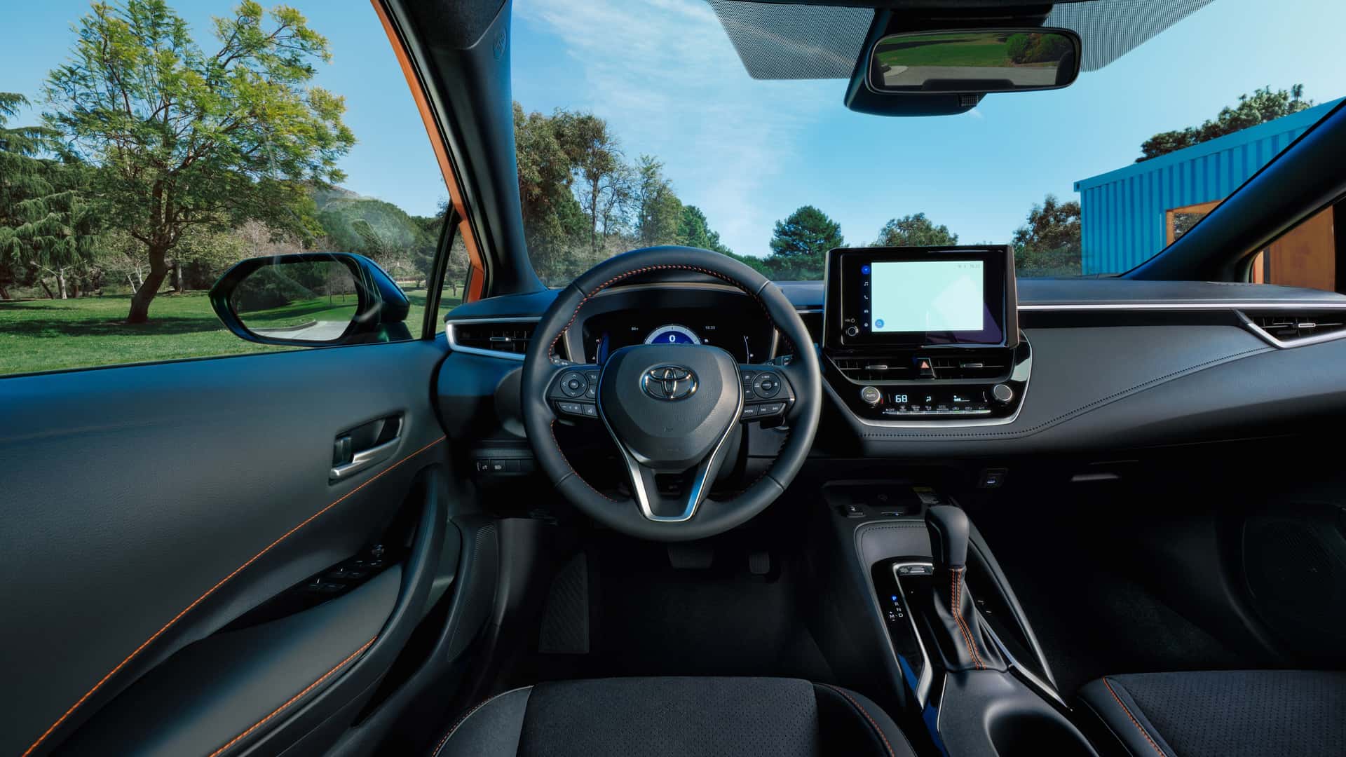 Спортивні сидіння Toyota Corolla Hatchback FX Edition