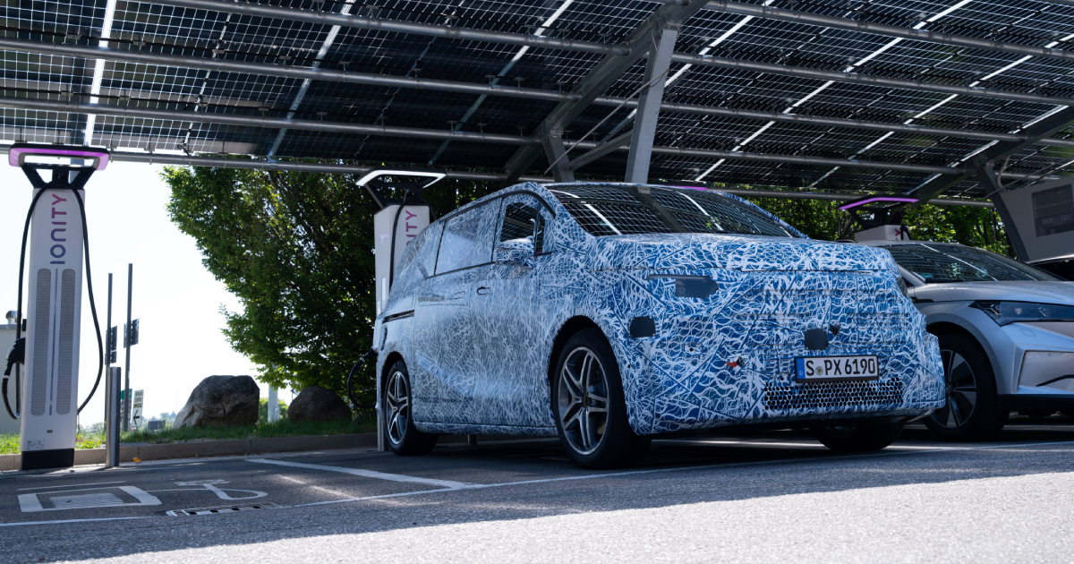 Mercedes-Benz VLE electric minivan