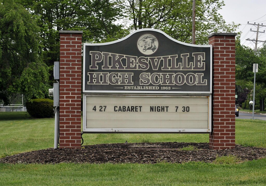 School teacher arrested in US for creating a racist fake about principal using AI