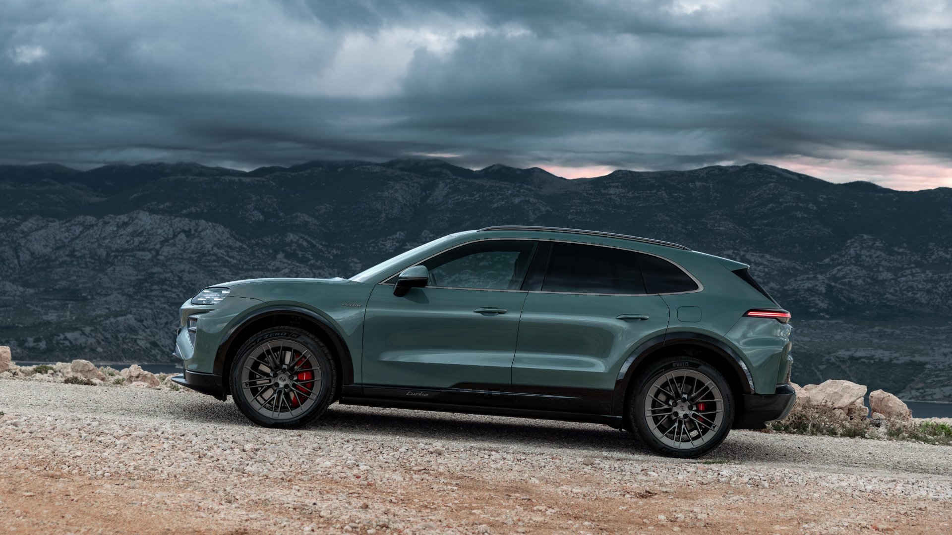 Интерьер Porsche Cayenne Electric