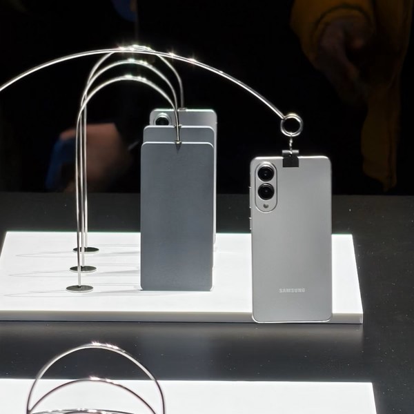 Panneau arrière du Galaxy S25 Edge