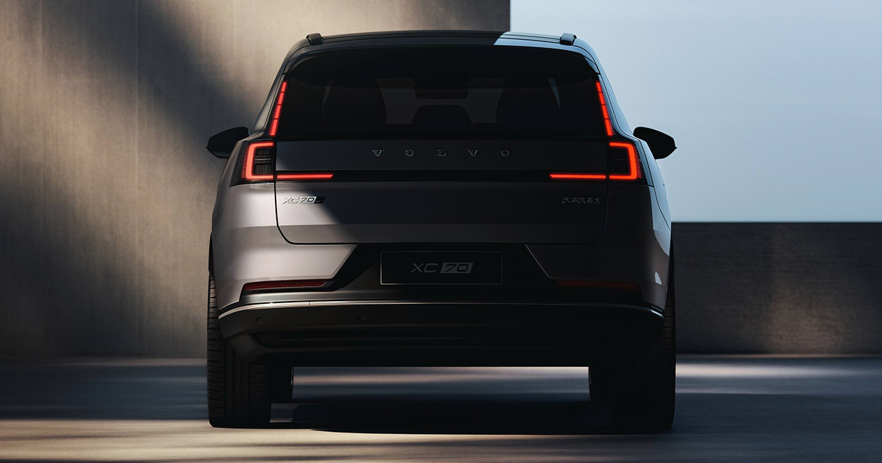 Новий Volvo XC70, збоку