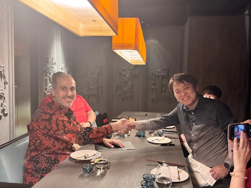 Sultan Darmaki et Takuma Endo.