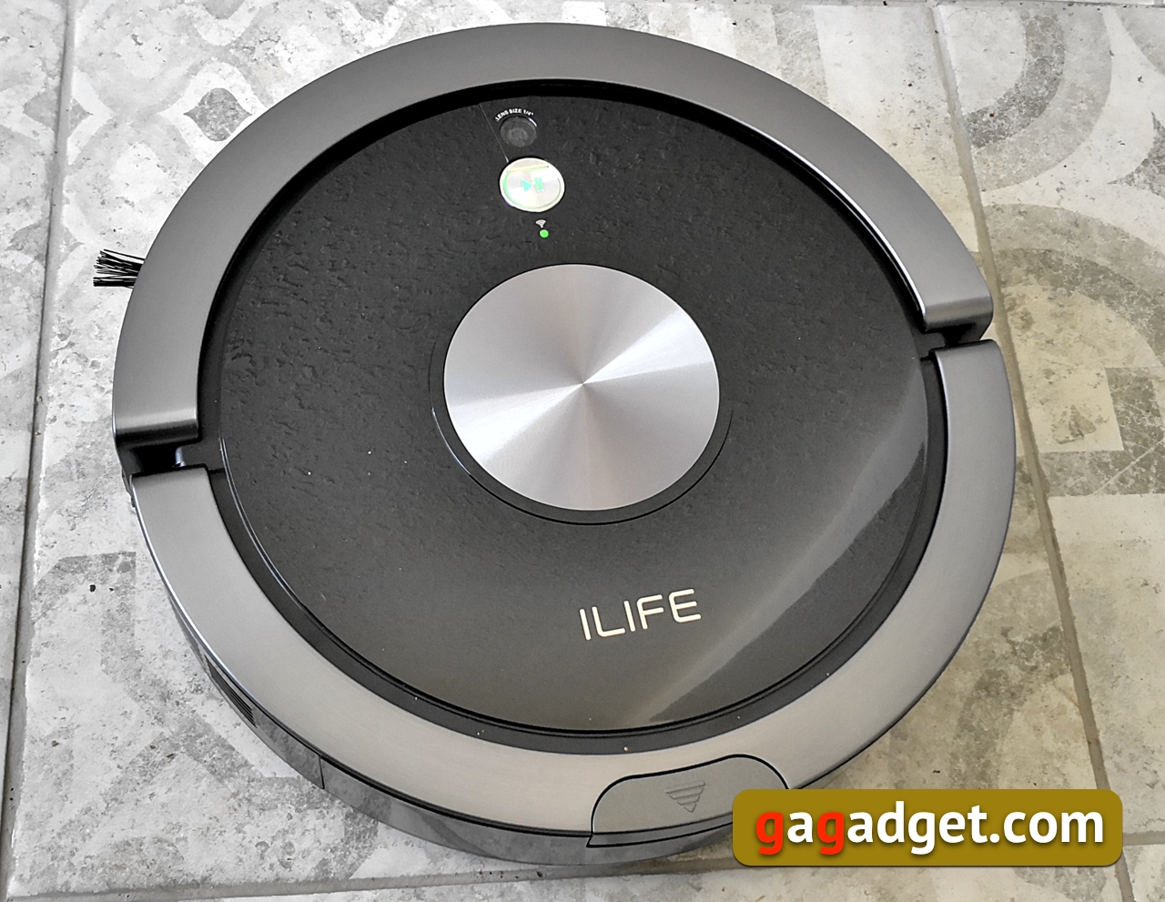 Огляд розумного робота-пилососа ILIFE A9s: чистить, миє, стіни будує