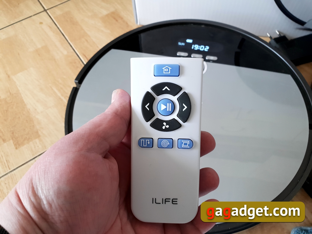 ILIFE_V8s_34.jpg