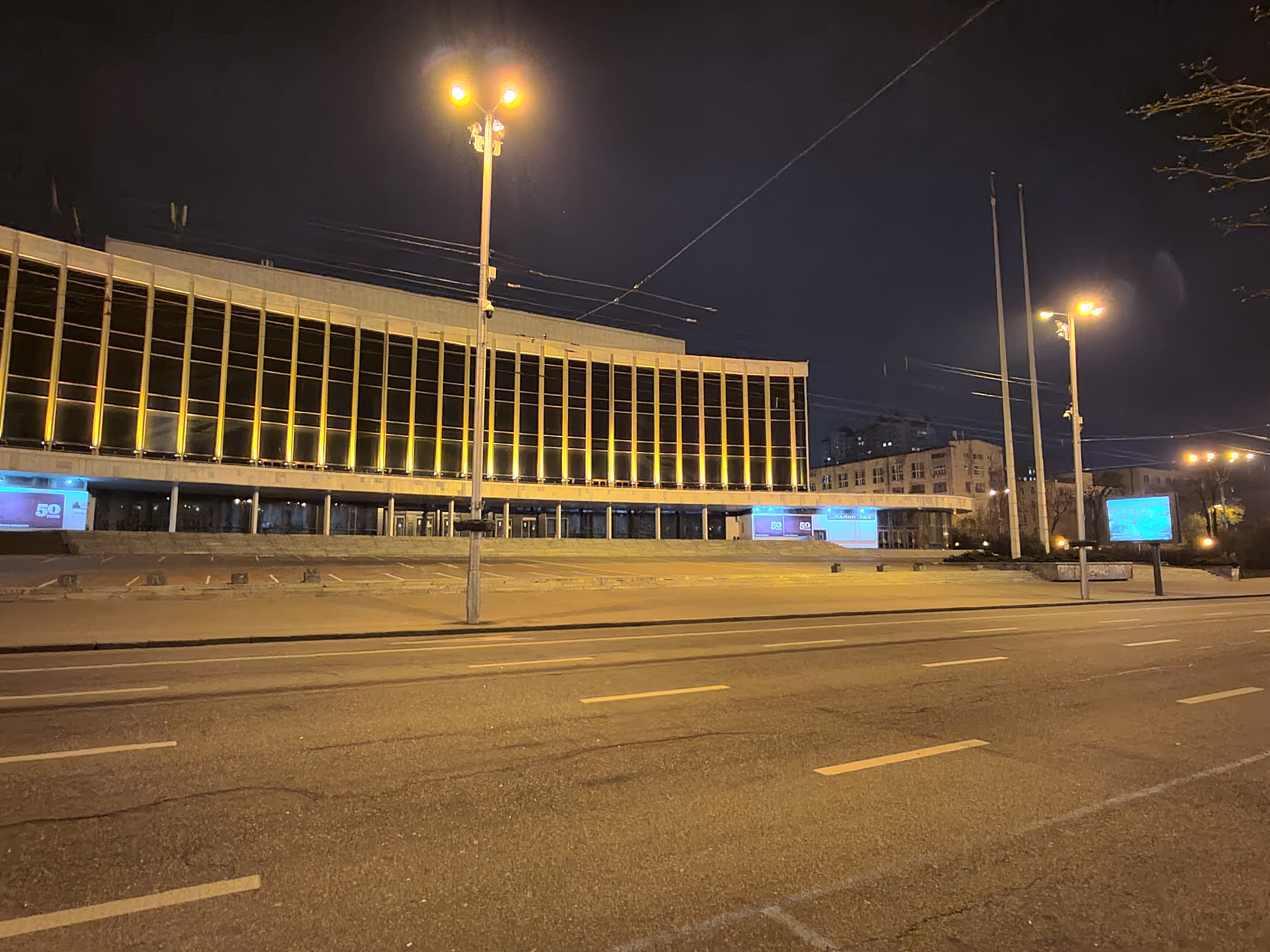 Обзор OPPO Find X2: фантастический экран и максимум производительности-379