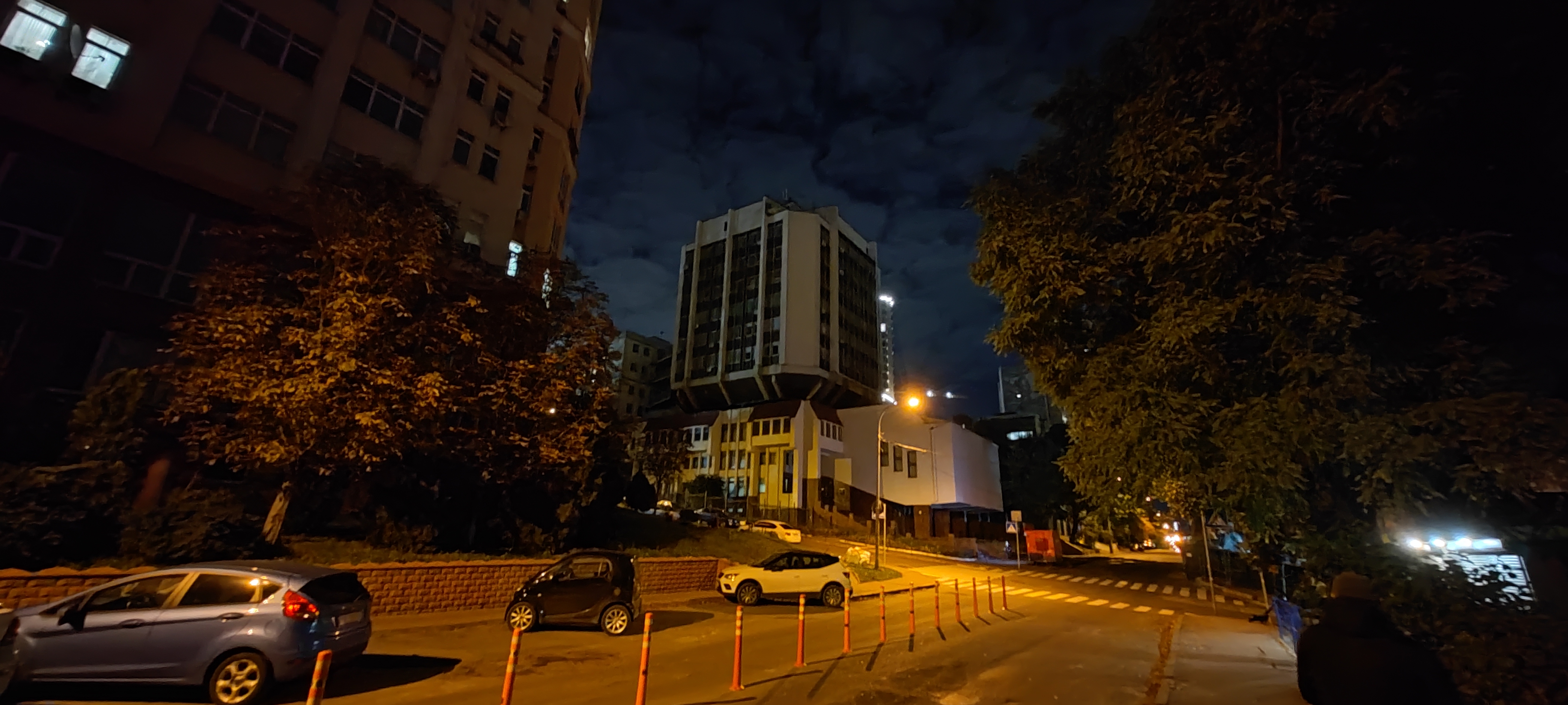 Xiaomi MIX 4 de mes propres yeux : une caméra frontale sous l'écran que l'on ne voit pas vraiment-80