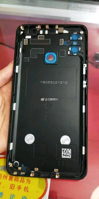 Mi-Mix-3-back-panel-photo-2.jpg