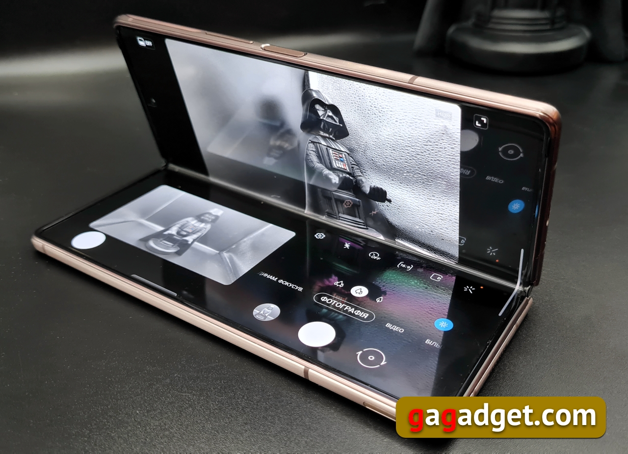 Дневник Samsung Galaxy Z Fold2: как устроен сгибающийся дисплей (объяснение на гифках)
