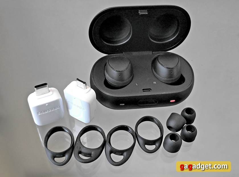 Samsung_GeaR_IconX_2018_02.jpg