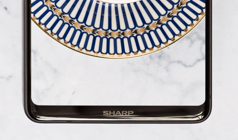 Sharp-Aquos-S3-3-1.jpg