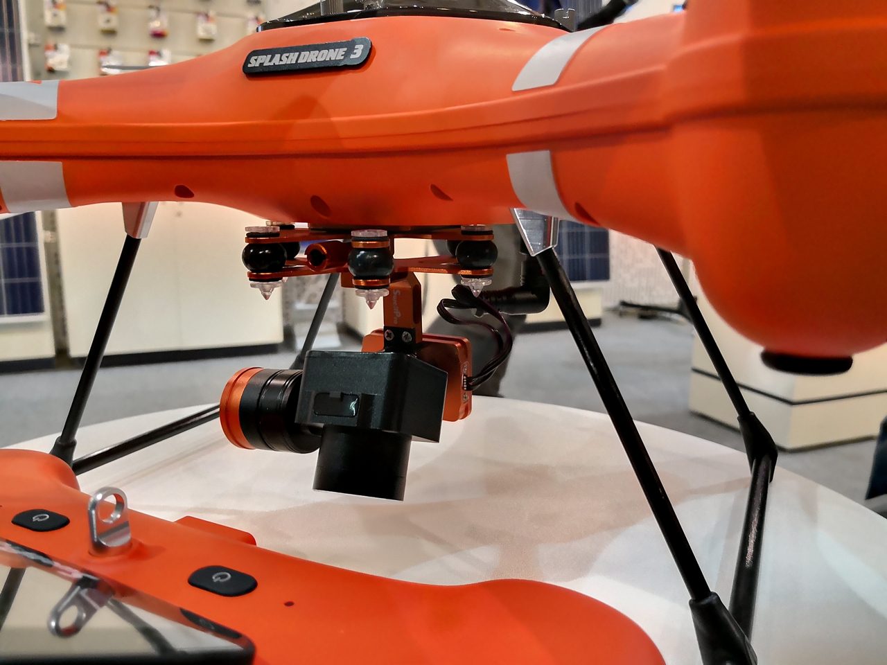 Splash_Drone_3_02.jpg
