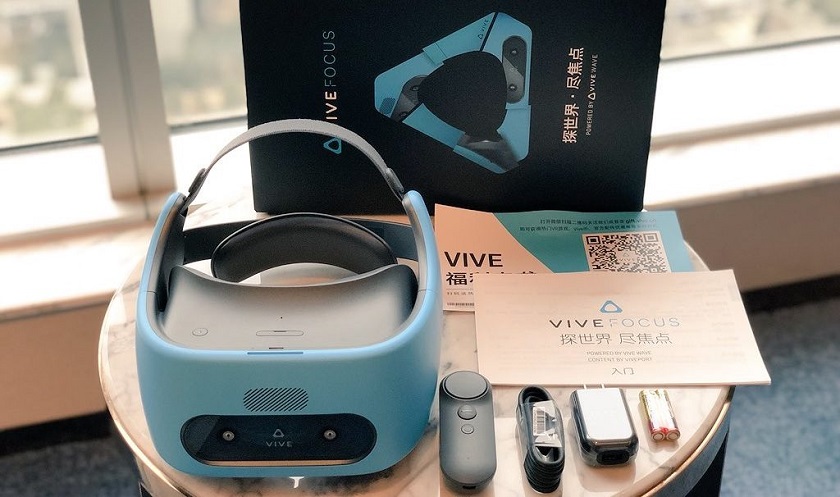 Vive-Focus-Unboxed.jpg