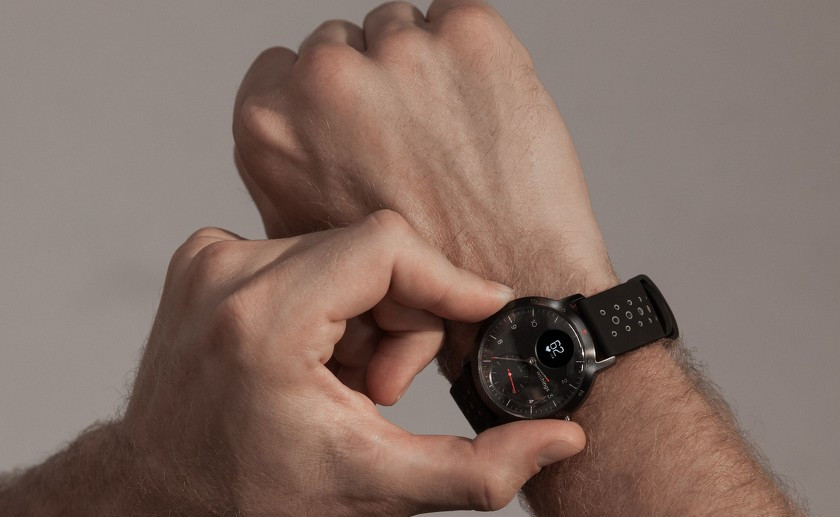 Withings-Steel-HR-Sport-1.jpg