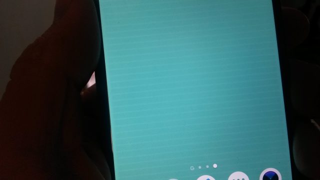 Xperia-XZ1-Line-Stripes-Display-Problem_2-640x360.jpeg