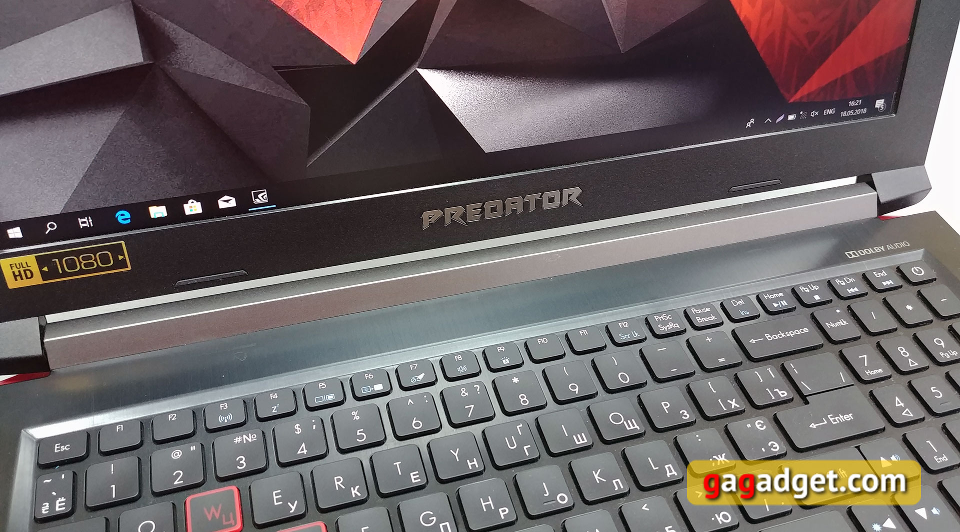 acer-predator-helios-300-13.jpg