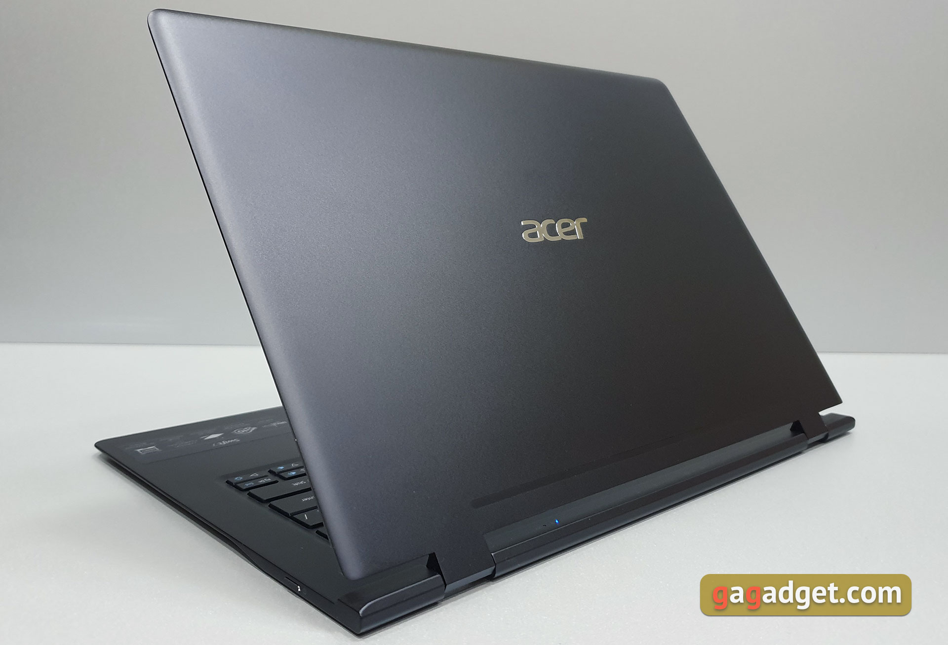 Обзор Acer Swift 7 (2018): ультрабук толщиной со смартфон-12