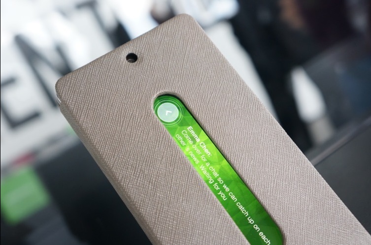 Трехсимный смартфон Acer Liquid X2 с подозрительно знакомым дизайном-3