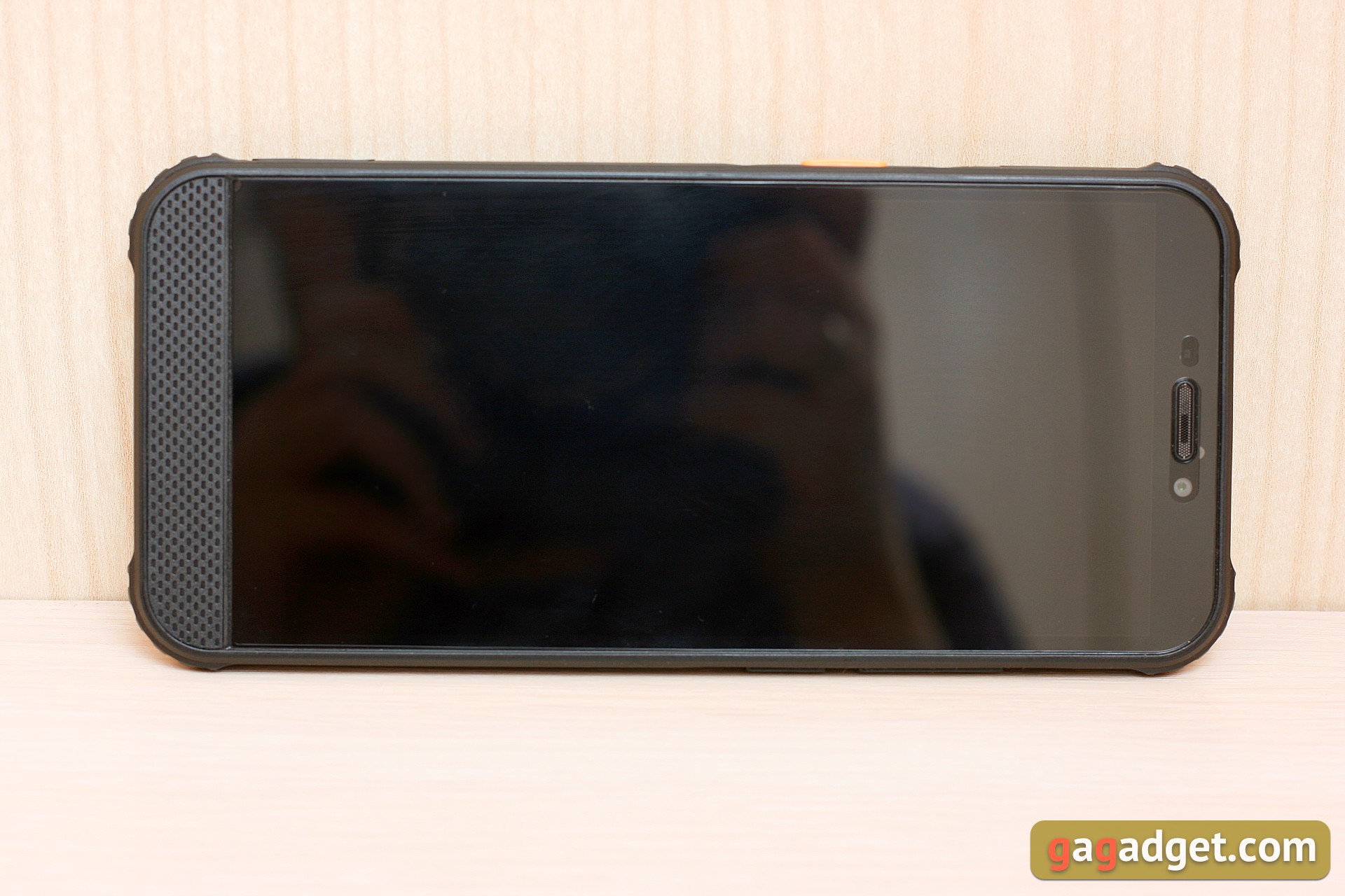 AGM H3 review: rugged smartphone with night vision camera -3