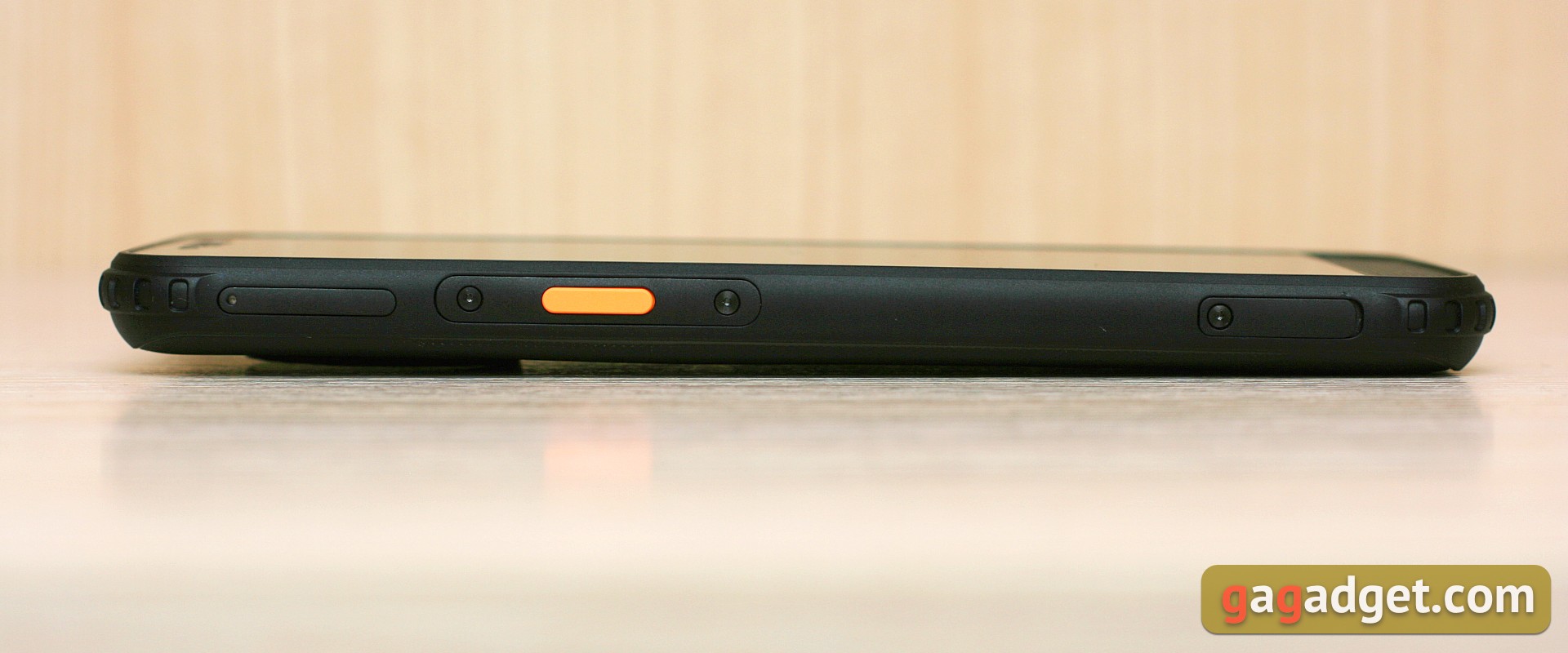 AGM H3 review: rugged smartphone with night vision camera -11