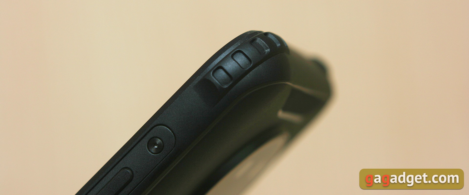 AGM H3 review: rugged smartphone with night vision camera -6