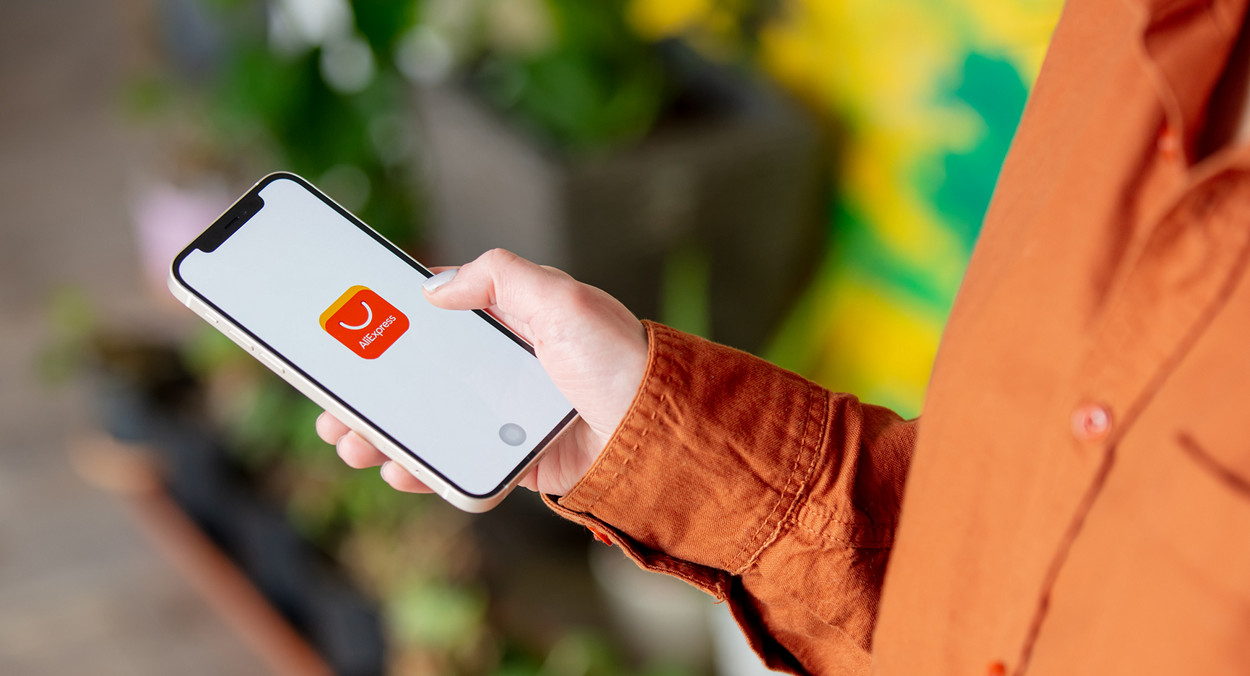 Скидки недели на AliExpress: наушники, смартфоны realme, роботы-пылесосы и смарт-часы