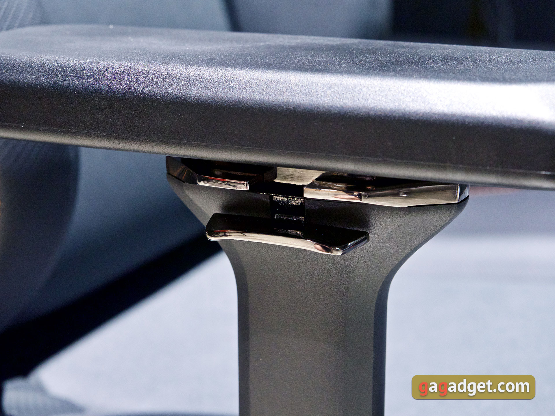 Престол для игр: обзор геймерского кресла Anda Seat Kaiser 3 XL-39