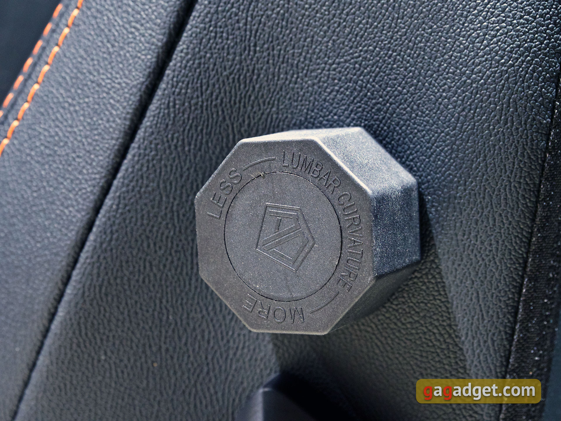 Престол для игр: обзор геймерского кресла Anda Seat Kaiser 3 XL-47