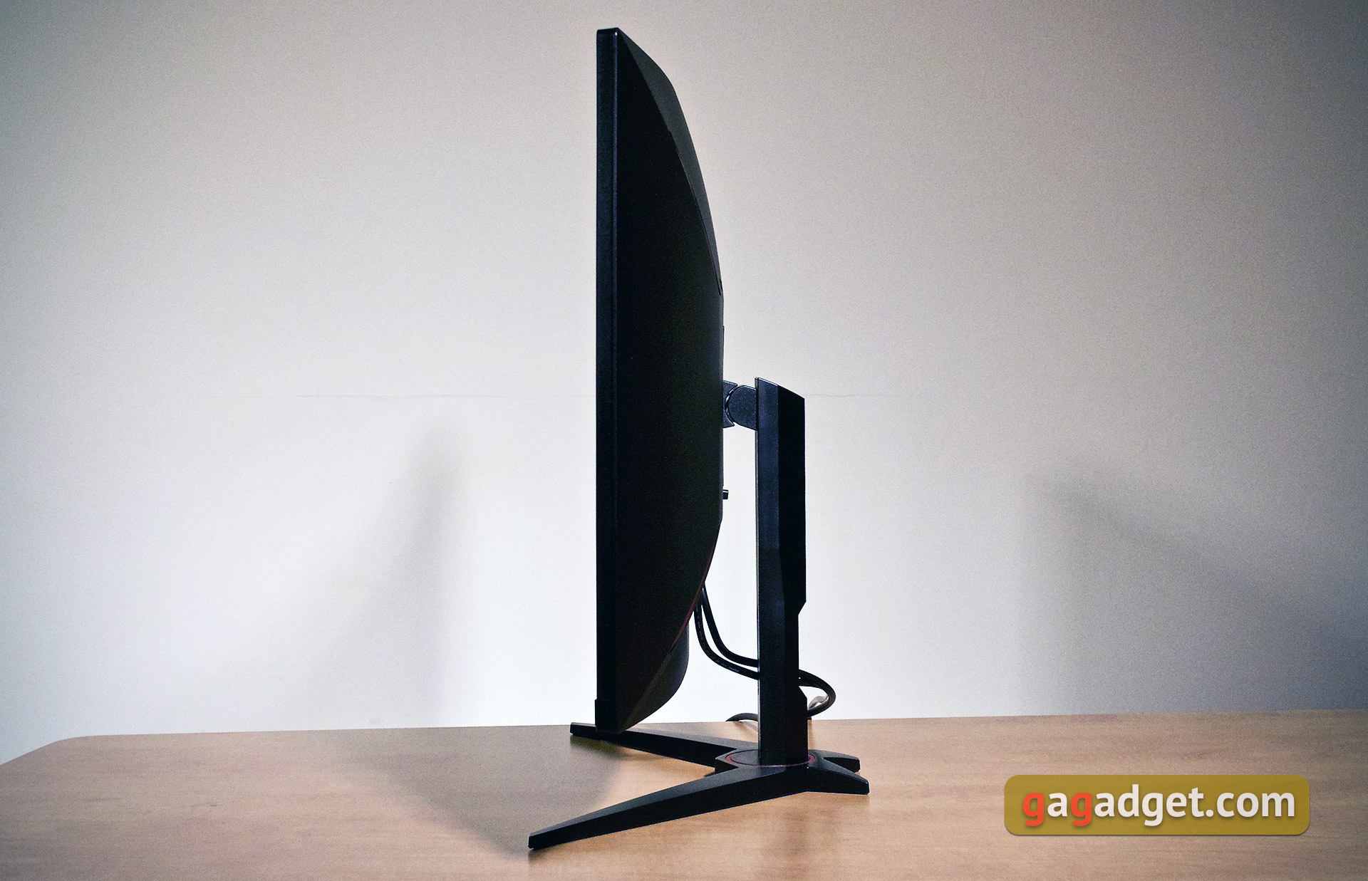 Обзор AOC CQ32G1: 32-дюймовый изогнутый геймерский монитор с частотой 144 Гц-15