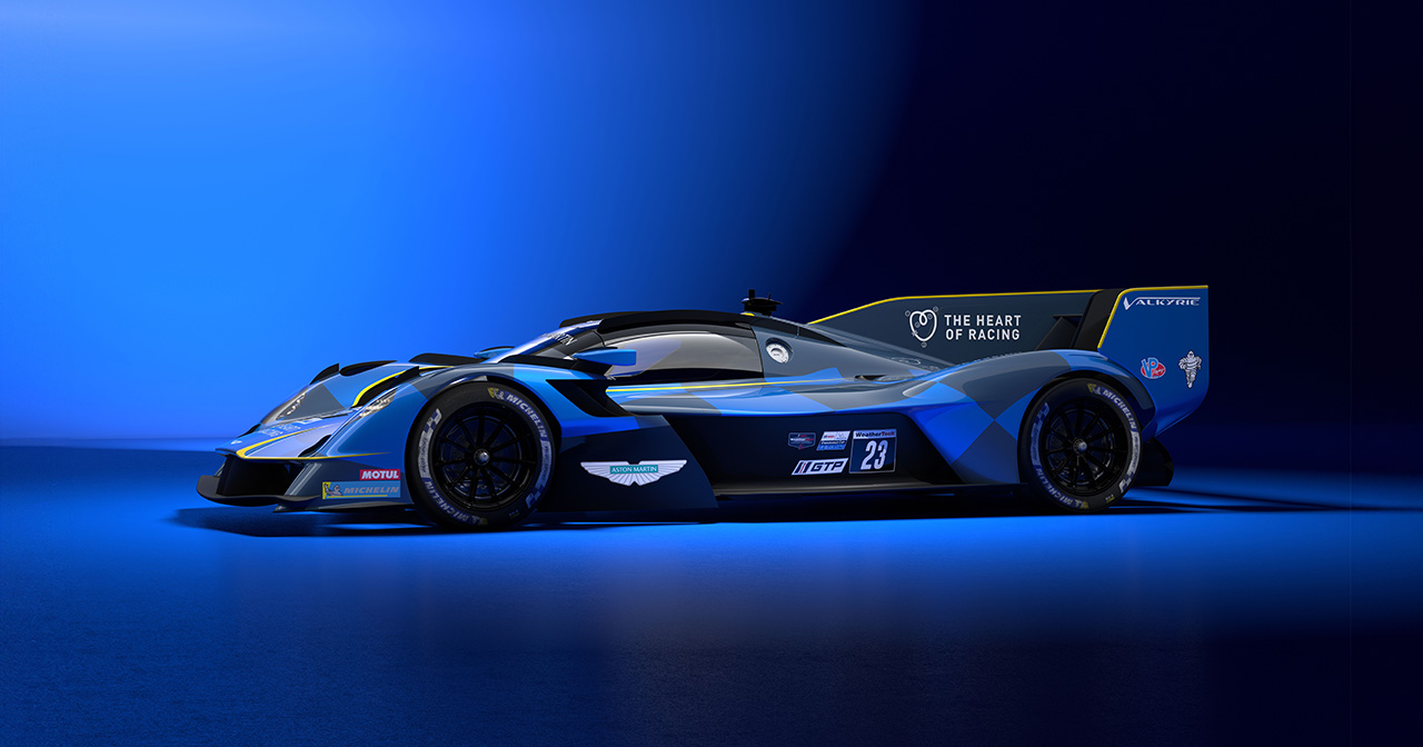 Aston Martin Valkyrie LMH на старте гонки