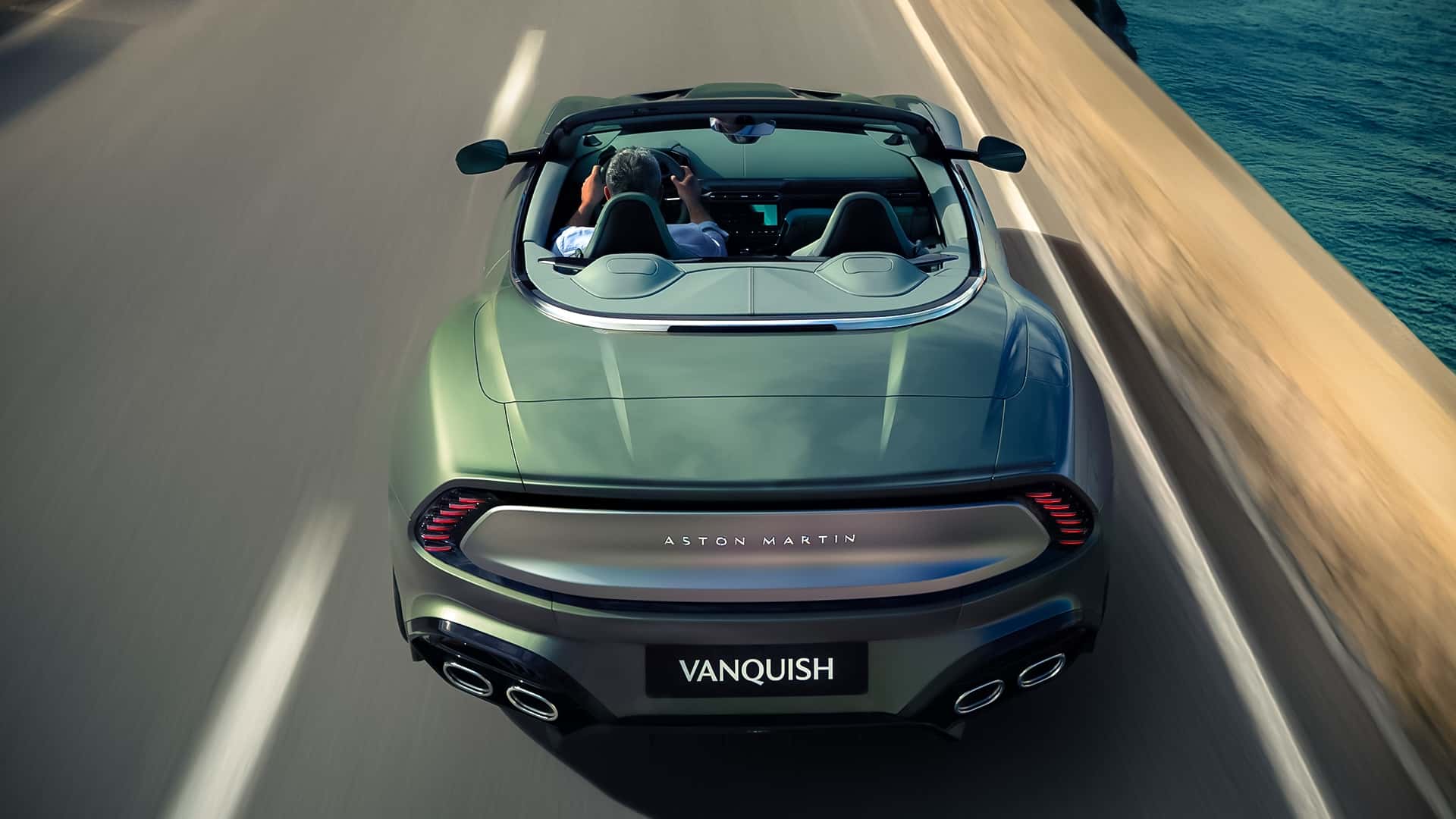 Aston Martin Vanquish Volante 2025 року
