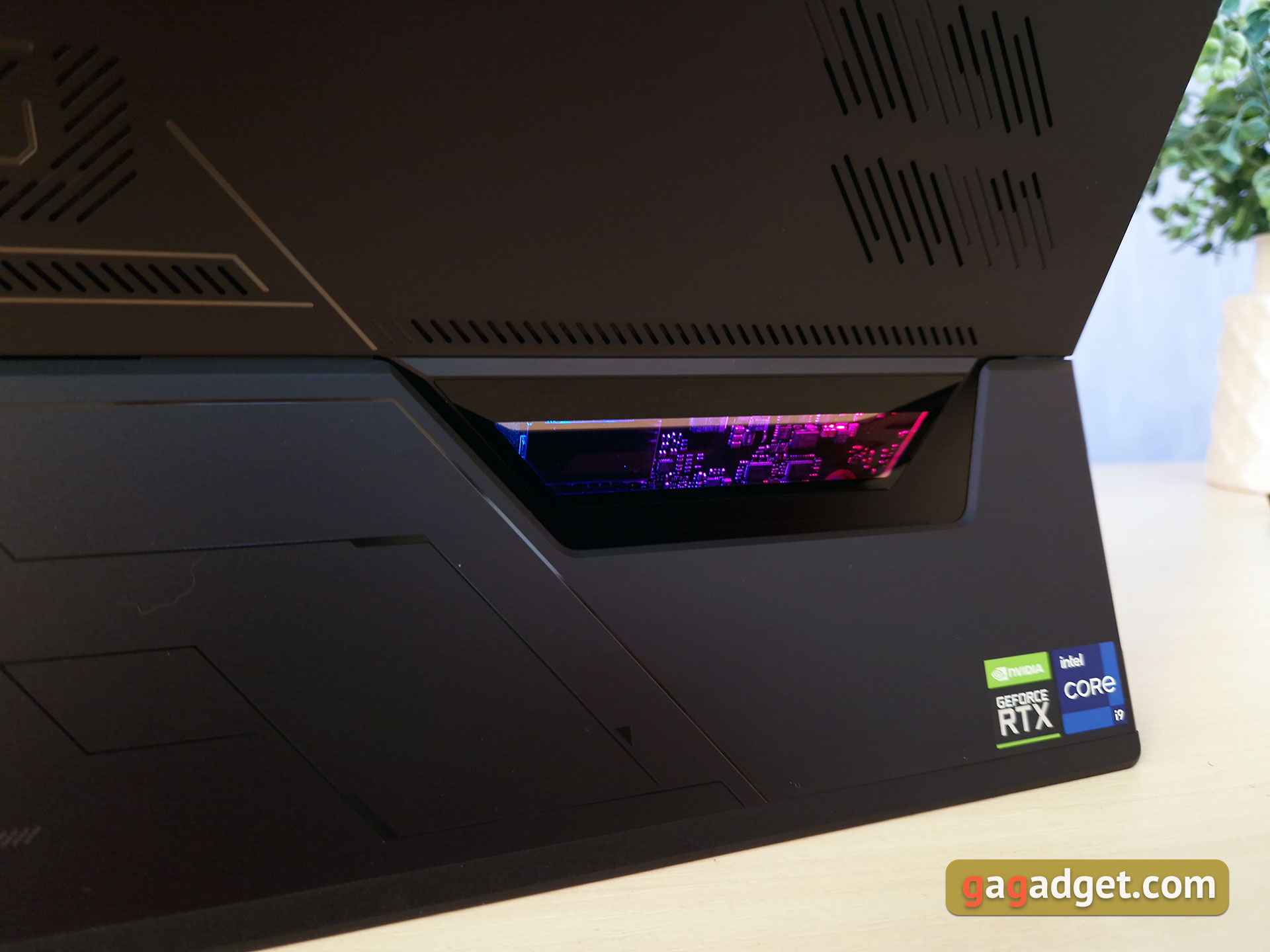 Обзор ASUS ROG Flow Z13 (2022): самый мощный игровой планшет-26