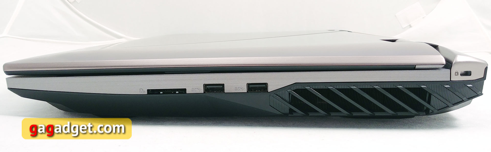asus-rog-g703vi-15.jpg