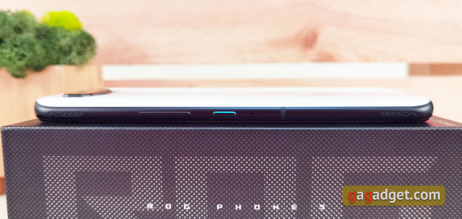 ASUS ROG Phone 5 Review: Republic of Gamers Champion-32