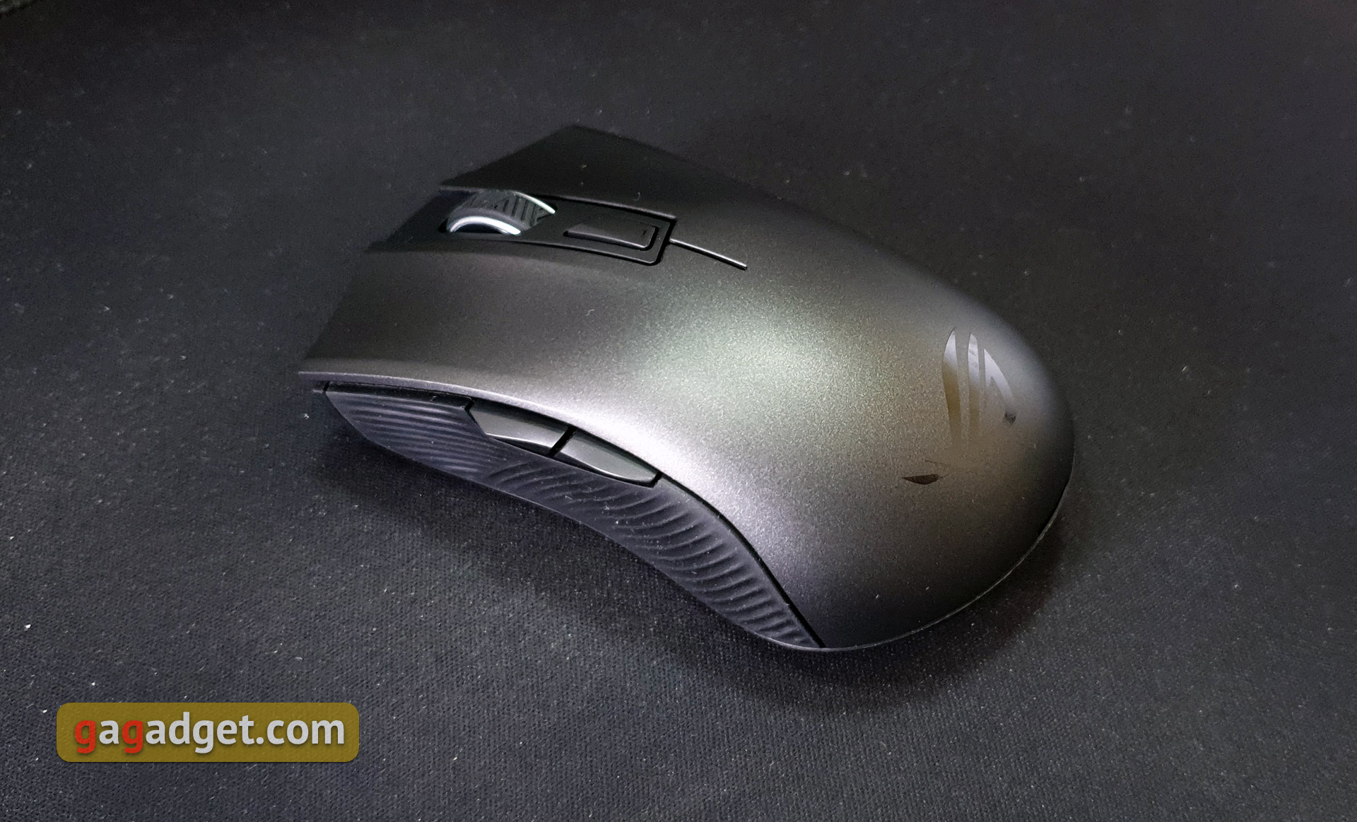 Обзор ASUS ROG Strix Carry: беспроводная игровая мышь для геймеров-путешественников
