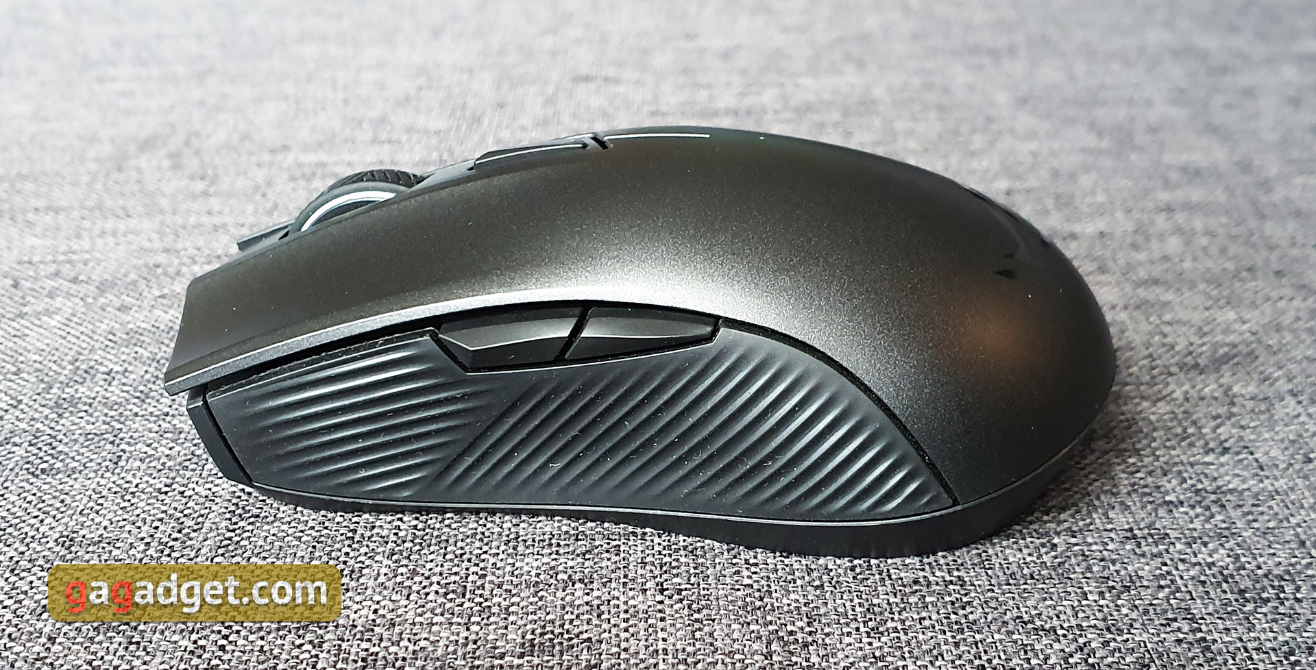 Обзор ASUS ROG Strix Carry: беспроводная игровая мышь для геймеров-путешественников-11