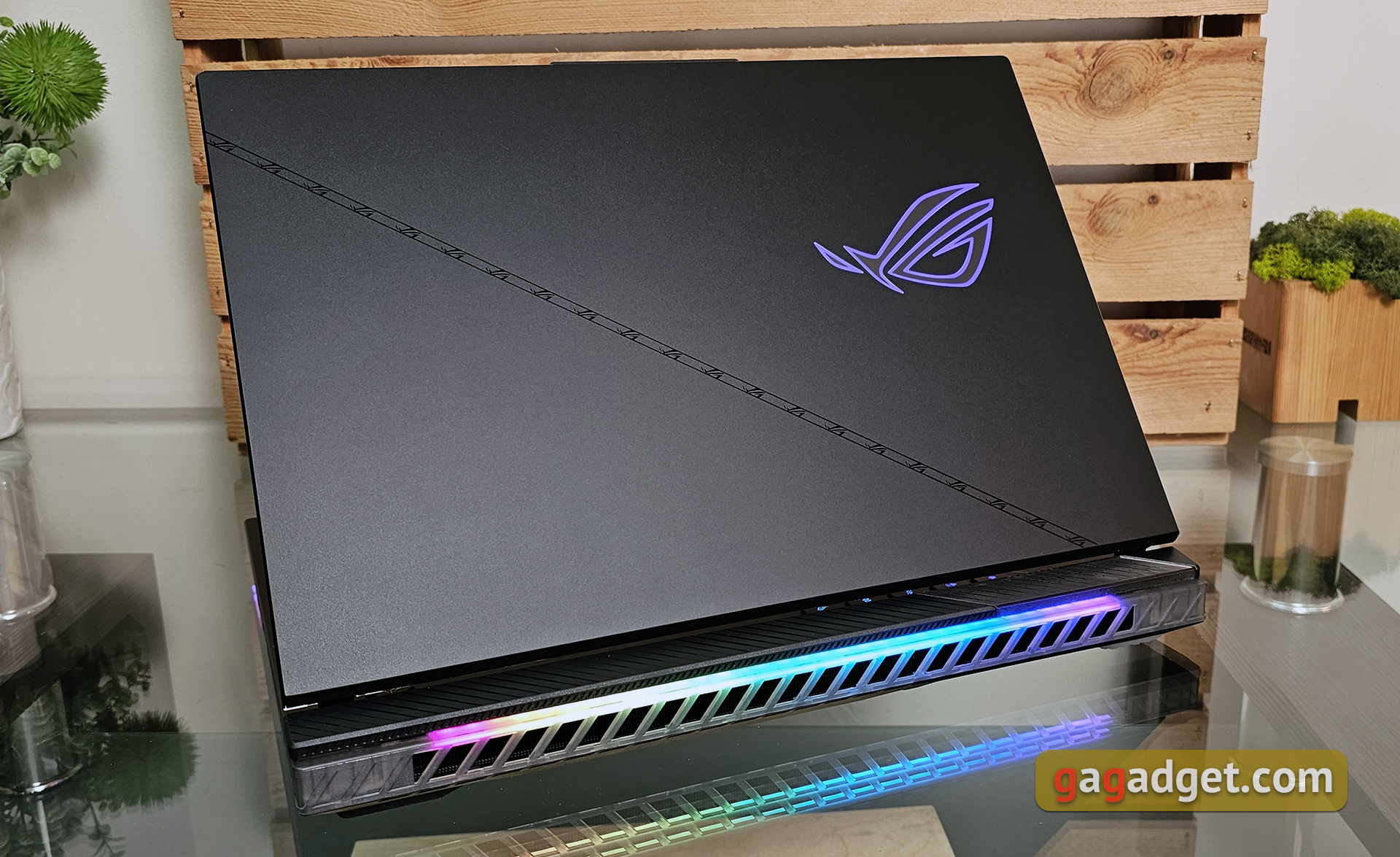 Обзор ASUS ROG Strix SCAR 16 (2023): тотальное доминирование на виртуальном поле боя-13