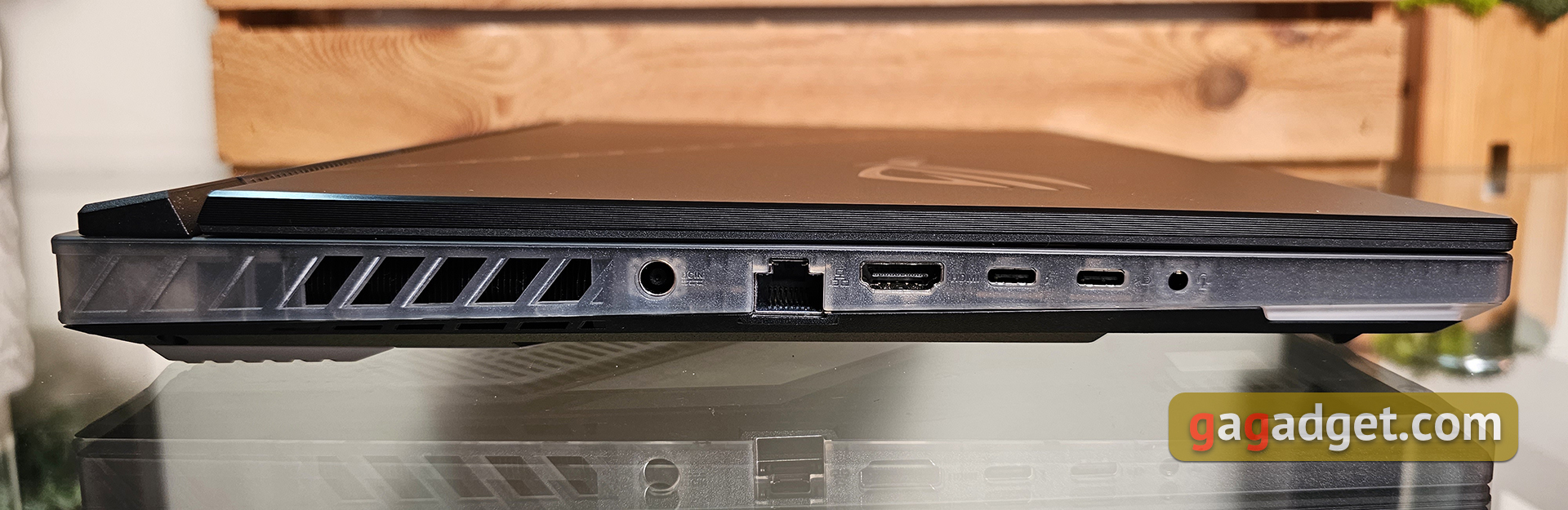 Обзор ASUS ROG Strix SCAR 16 (2023): тотальное доминирование на виртуальном поле боя-16