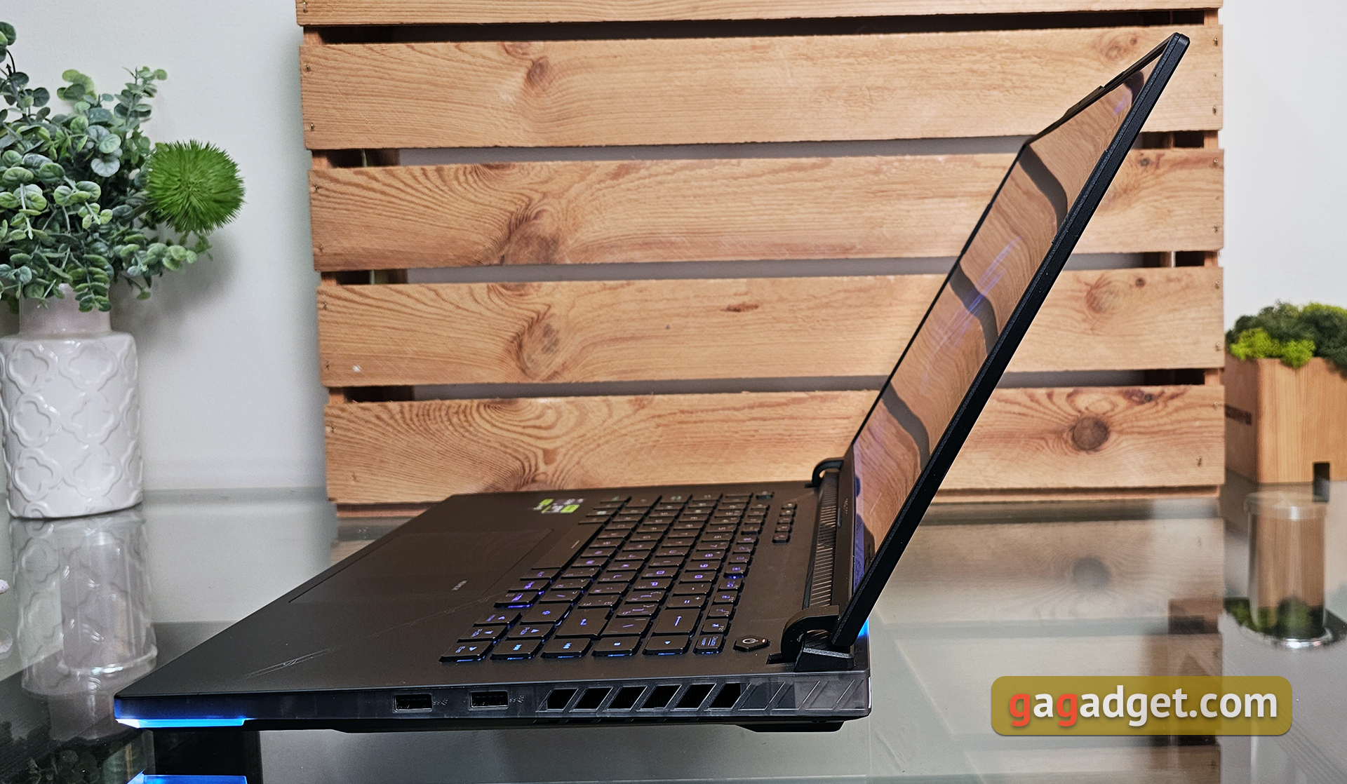 Обзор ASUS ROG Strix SCAR 16 (2023): тотальное доминирование на виртуальном поле боя-21