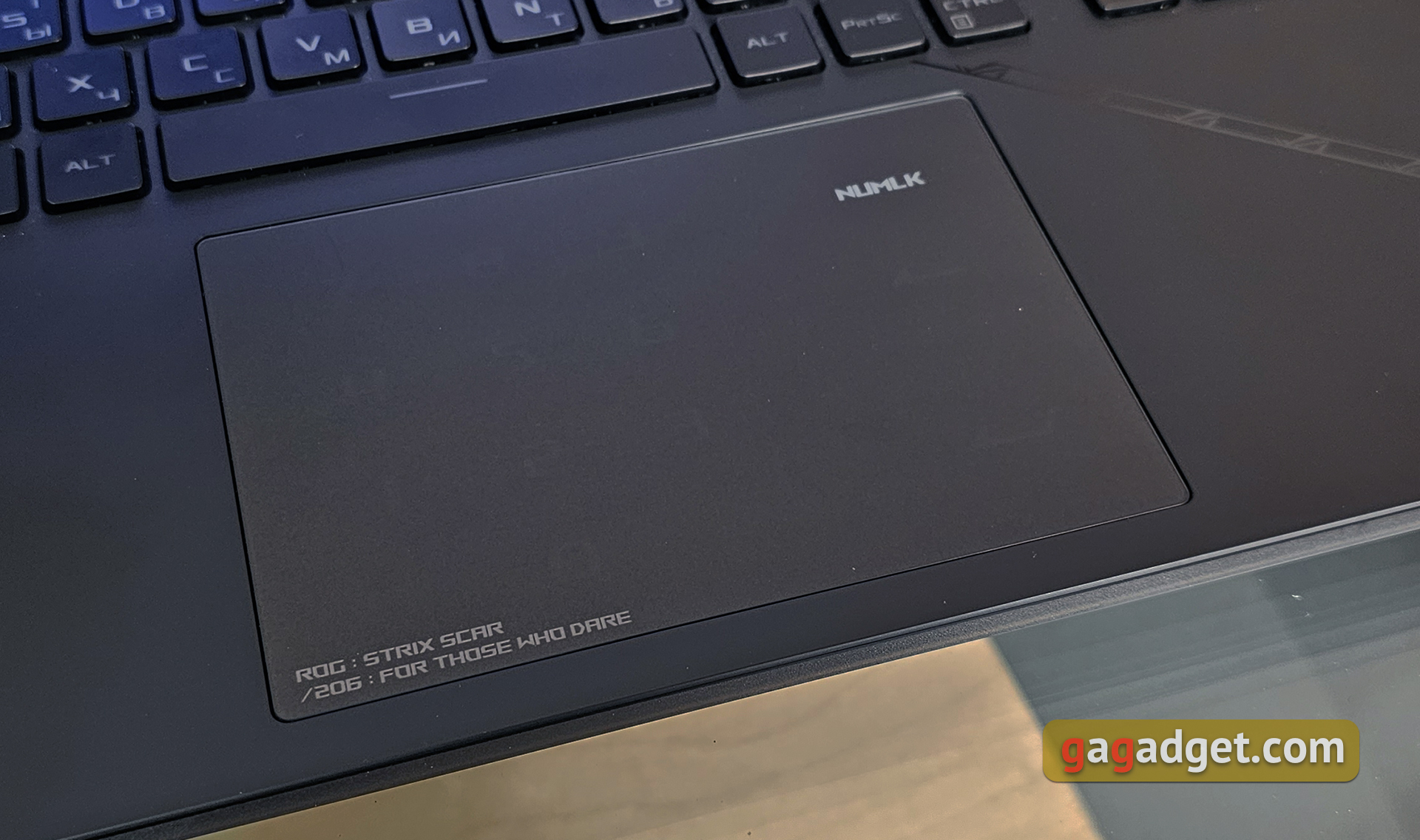 Обзор ASUS ROG Strix SCAR 16 (2023): тотальное доминирование на виртуальном поле боя-24