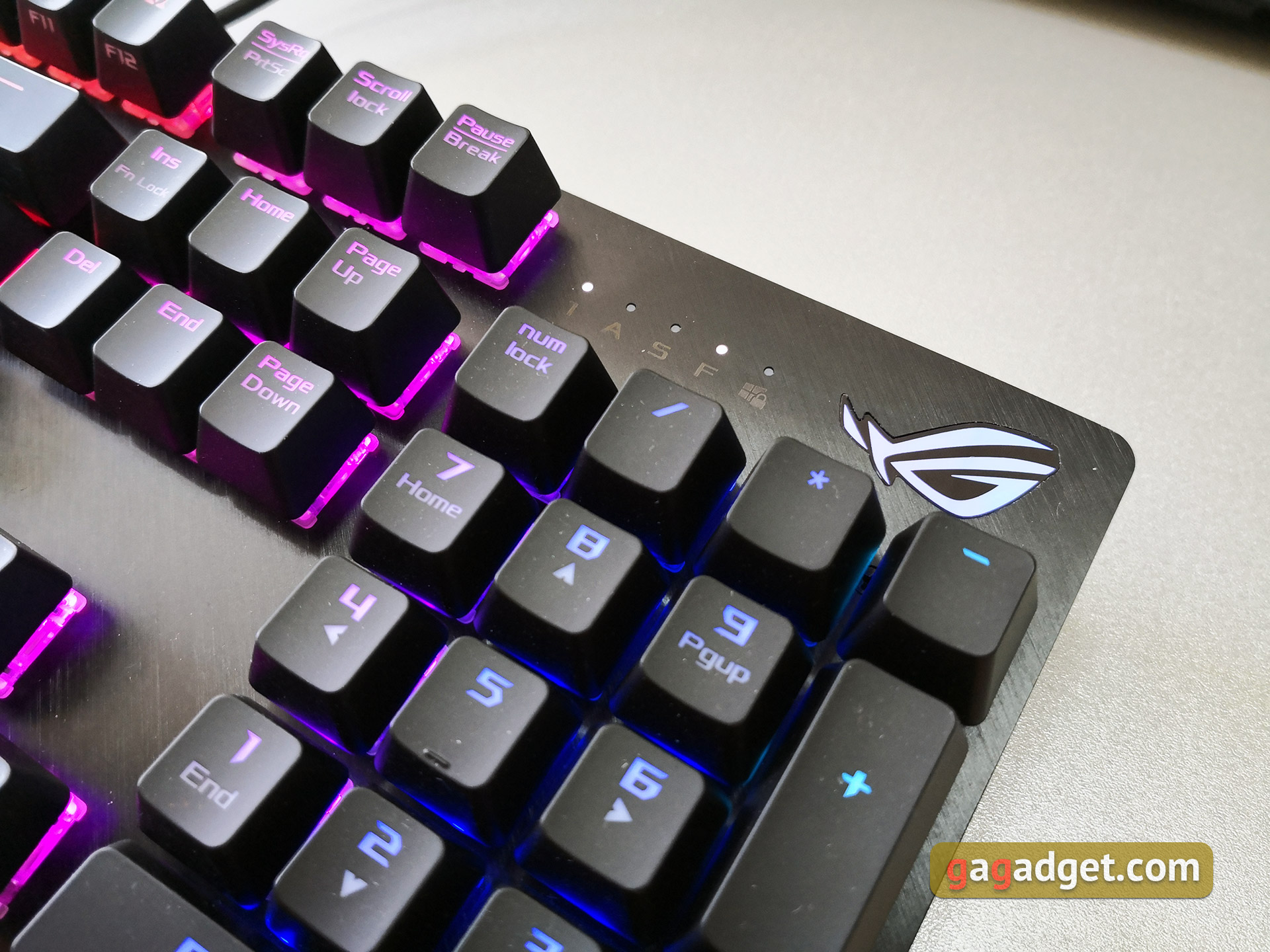 Огляд ASUS ROG Strix Scope: геймерська механічна клавіатура для максимального Control-я-10