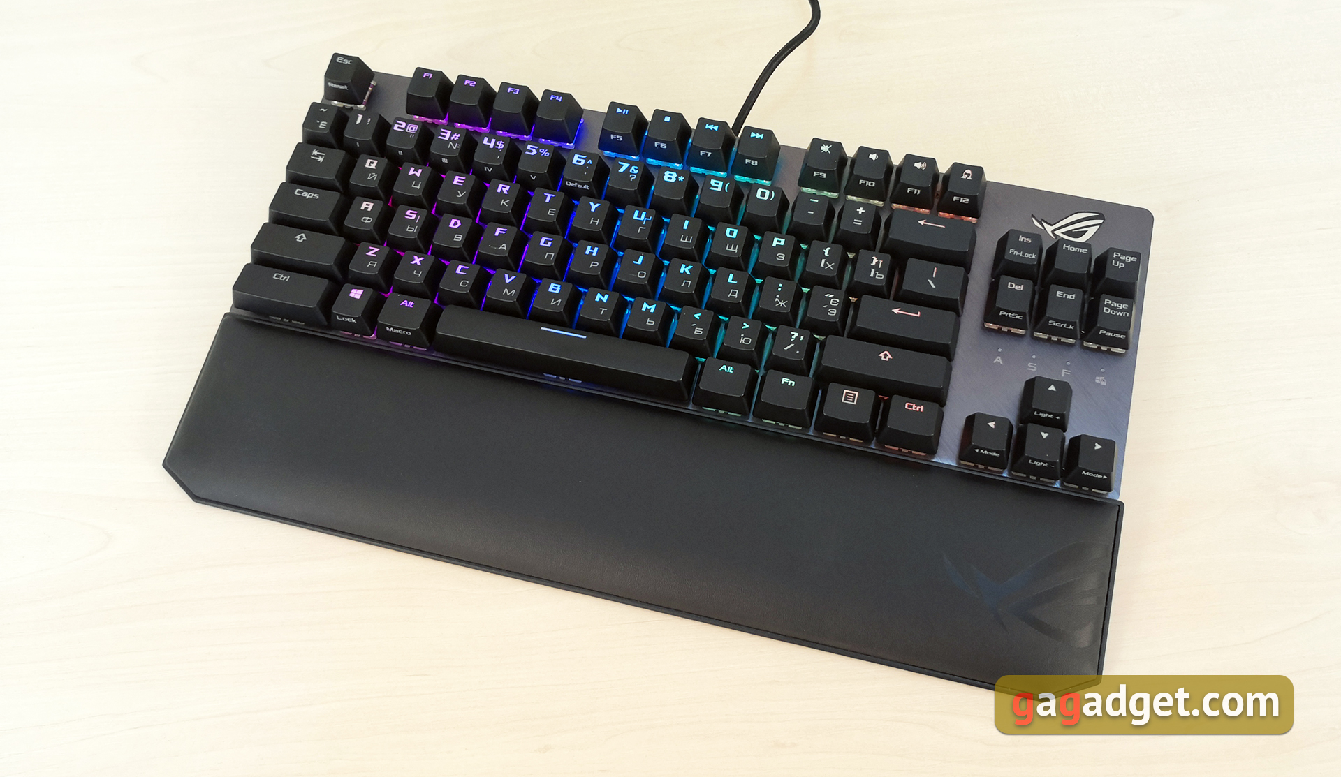 Обзор ASUS ROG Strix Scope TKL Deluxe: геймерская механическая клавиатура для ограниченного пространства