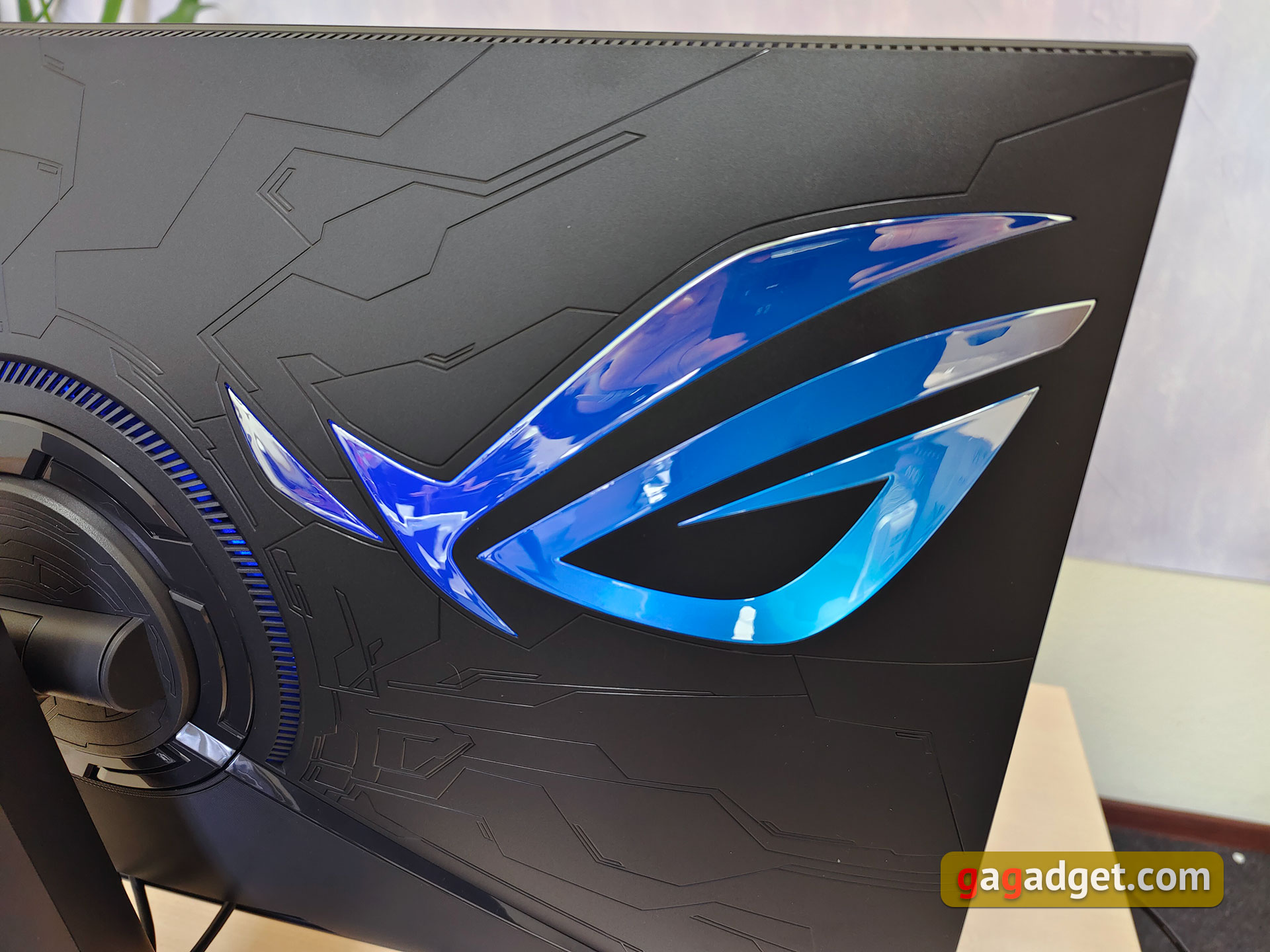 ASUS ROG Swift PG32UQ review: quantum dot 4K gaming monitor-7