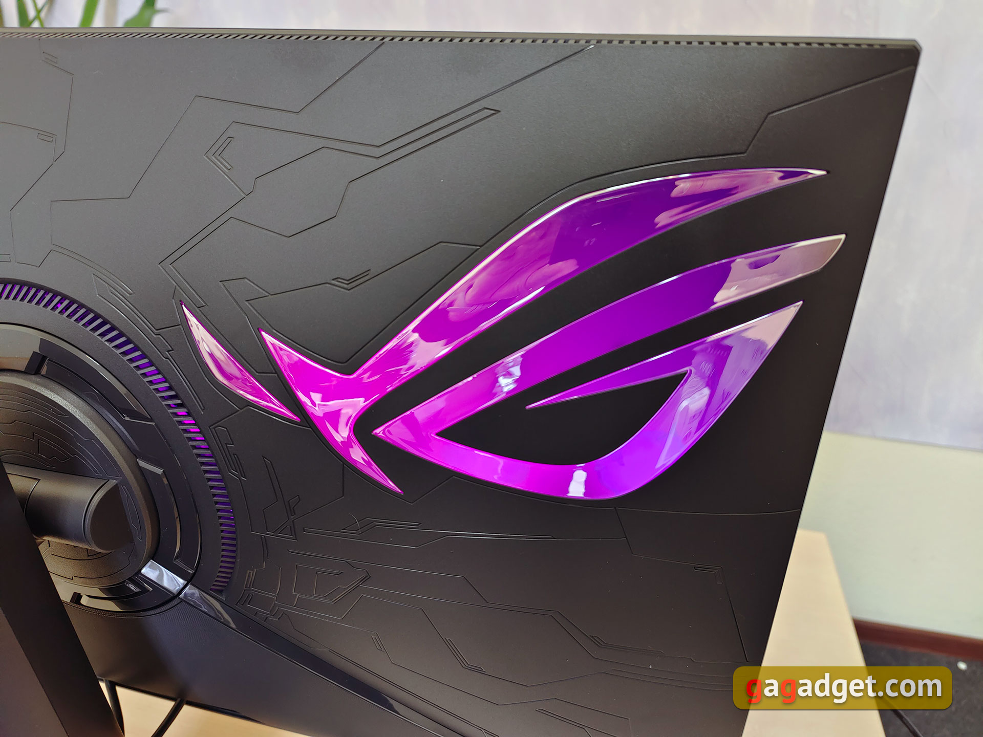 ASUS ROG Swift PG32UQ review: quantum dot 4K gaming monitor-8