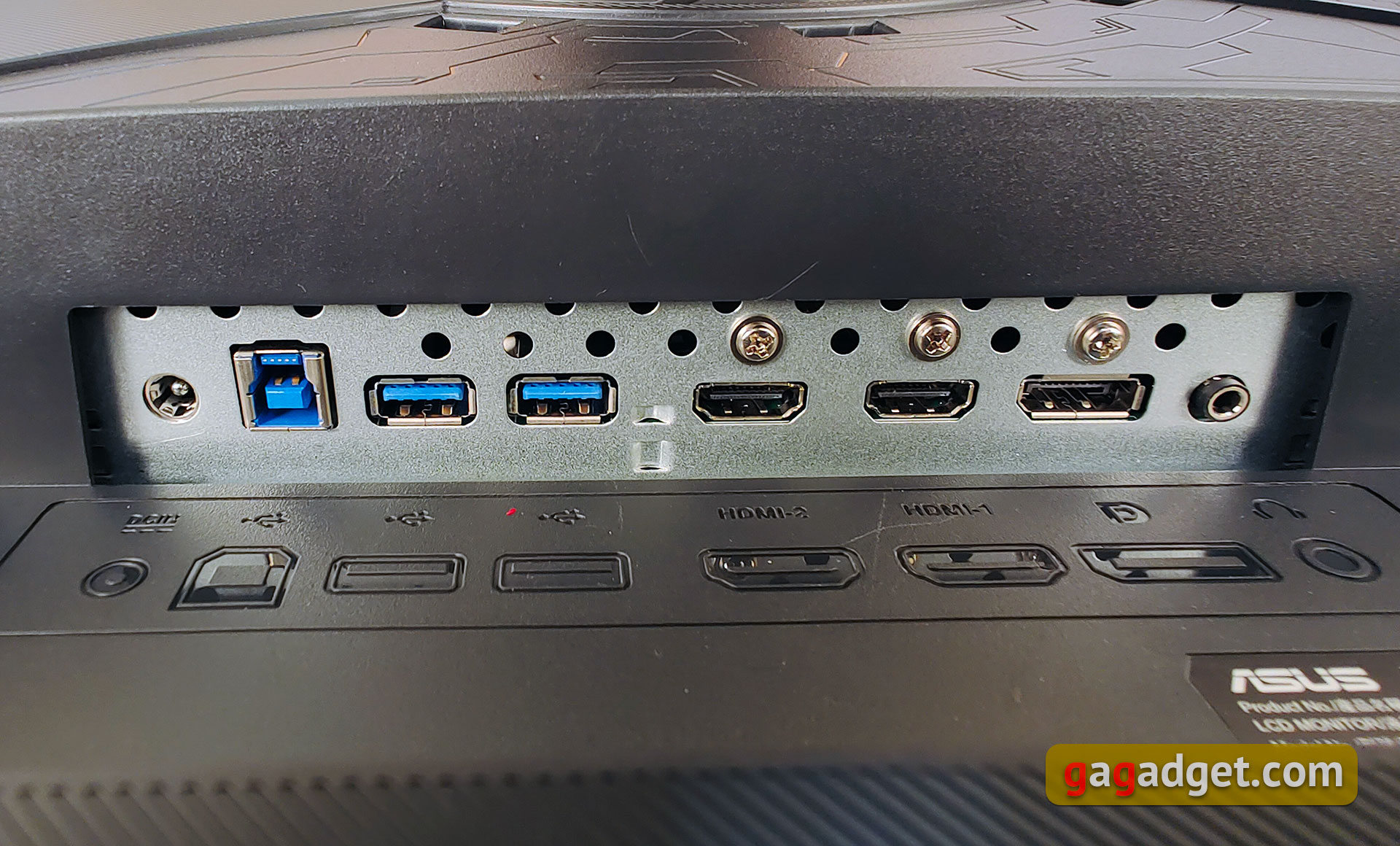 ASUS ROG Swift PG32UQ review: quantum dot 4K gaming monitor-14