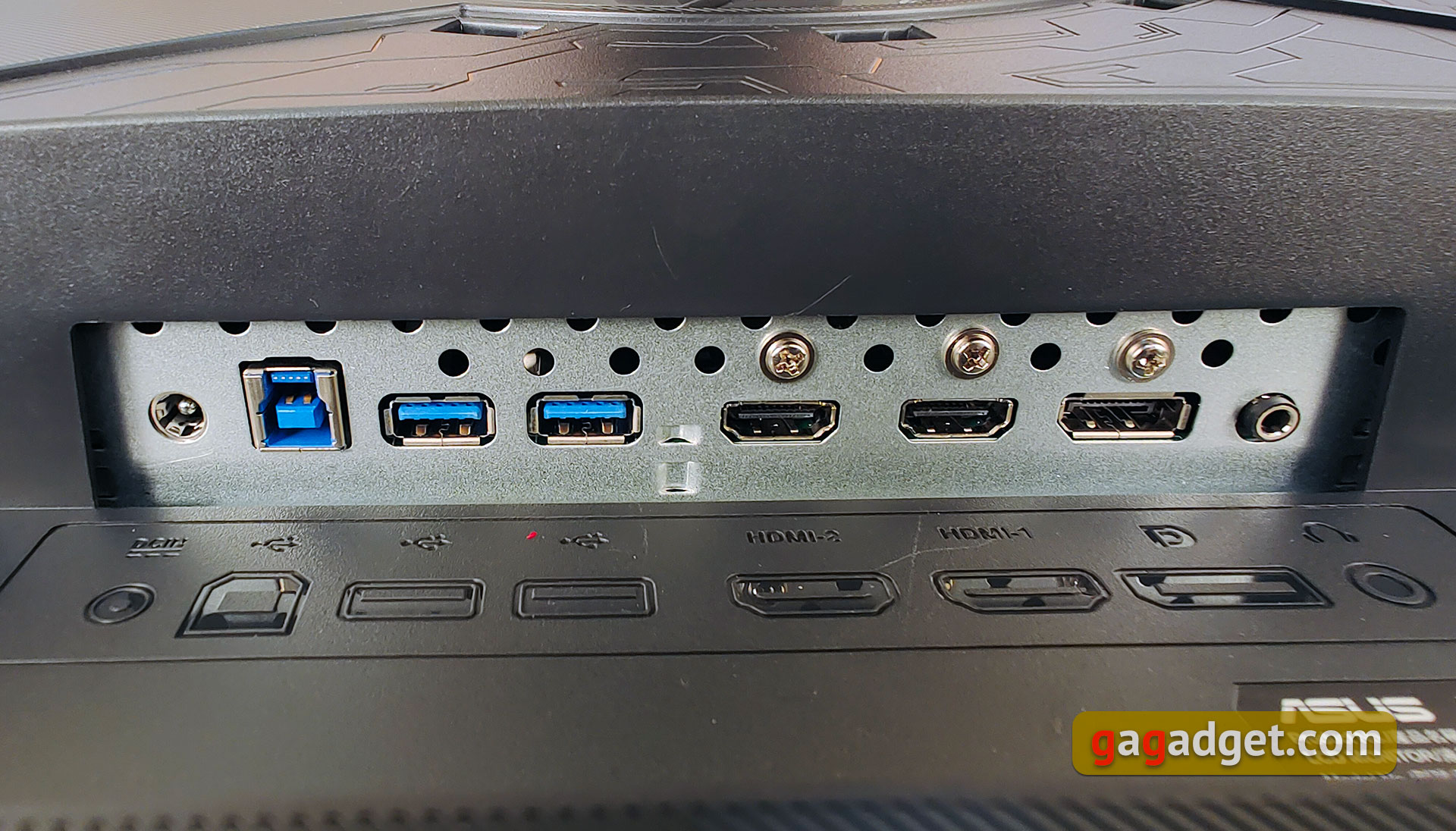 ASUS ROG Swift PG32UQ review: quantum dot 4K gaming monitor-16